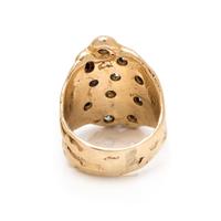 YELLOW GOLD AND DIAMOND RING