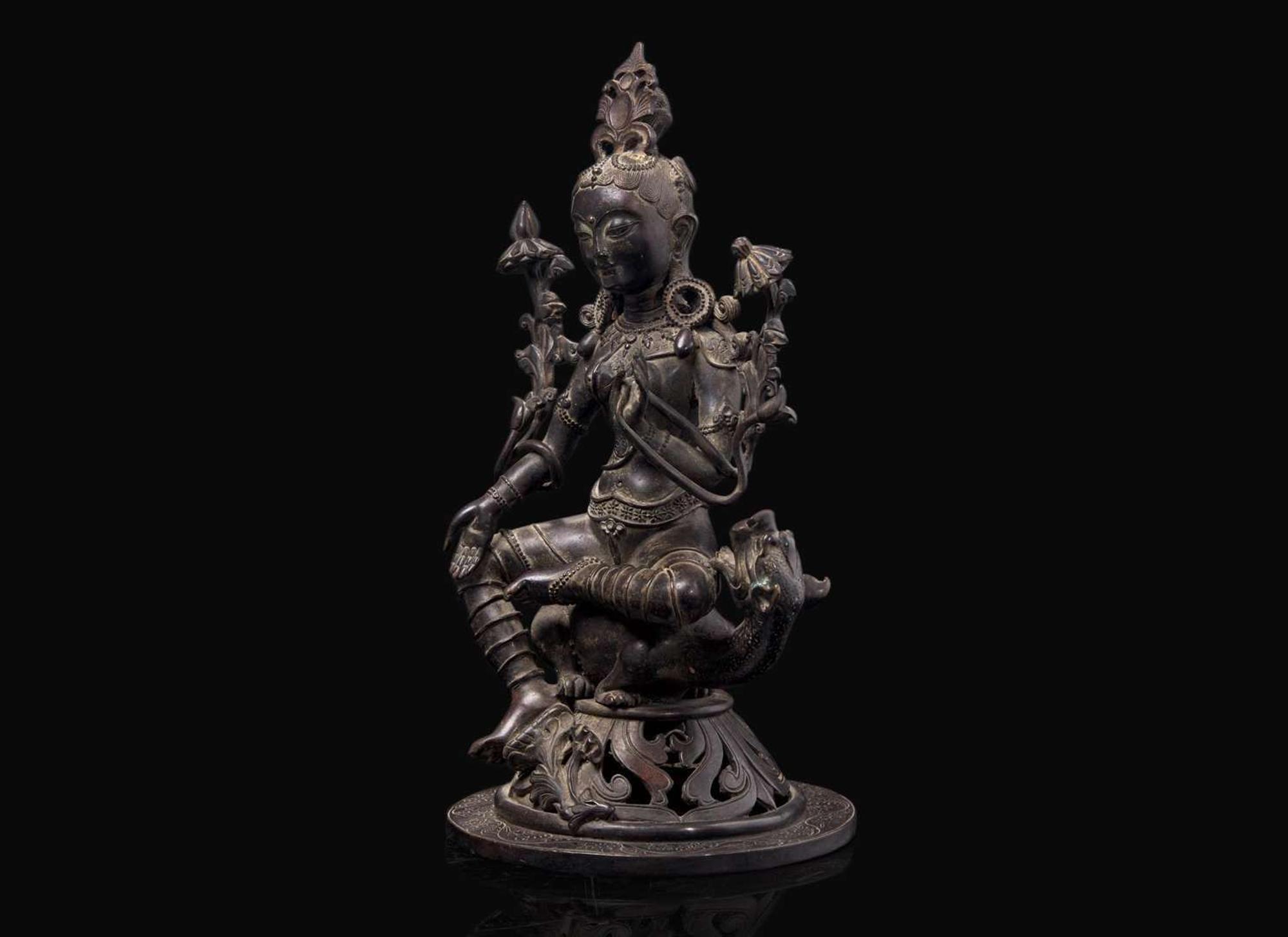 A Nepalese patinated bronze figure of Tara, possibly 19th century 銅加漆尼泊爾度母造像 可能為十九世紀