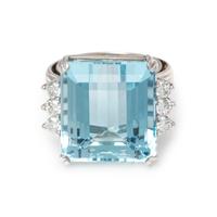 AQUAMARINE AND DIAMOND RING