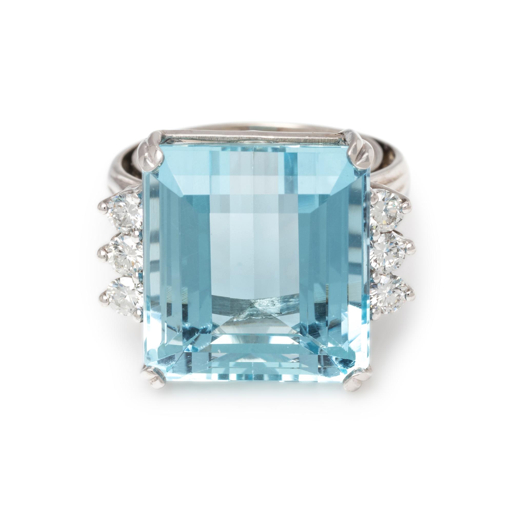 AQUAMARINE AND DIAMOND RING