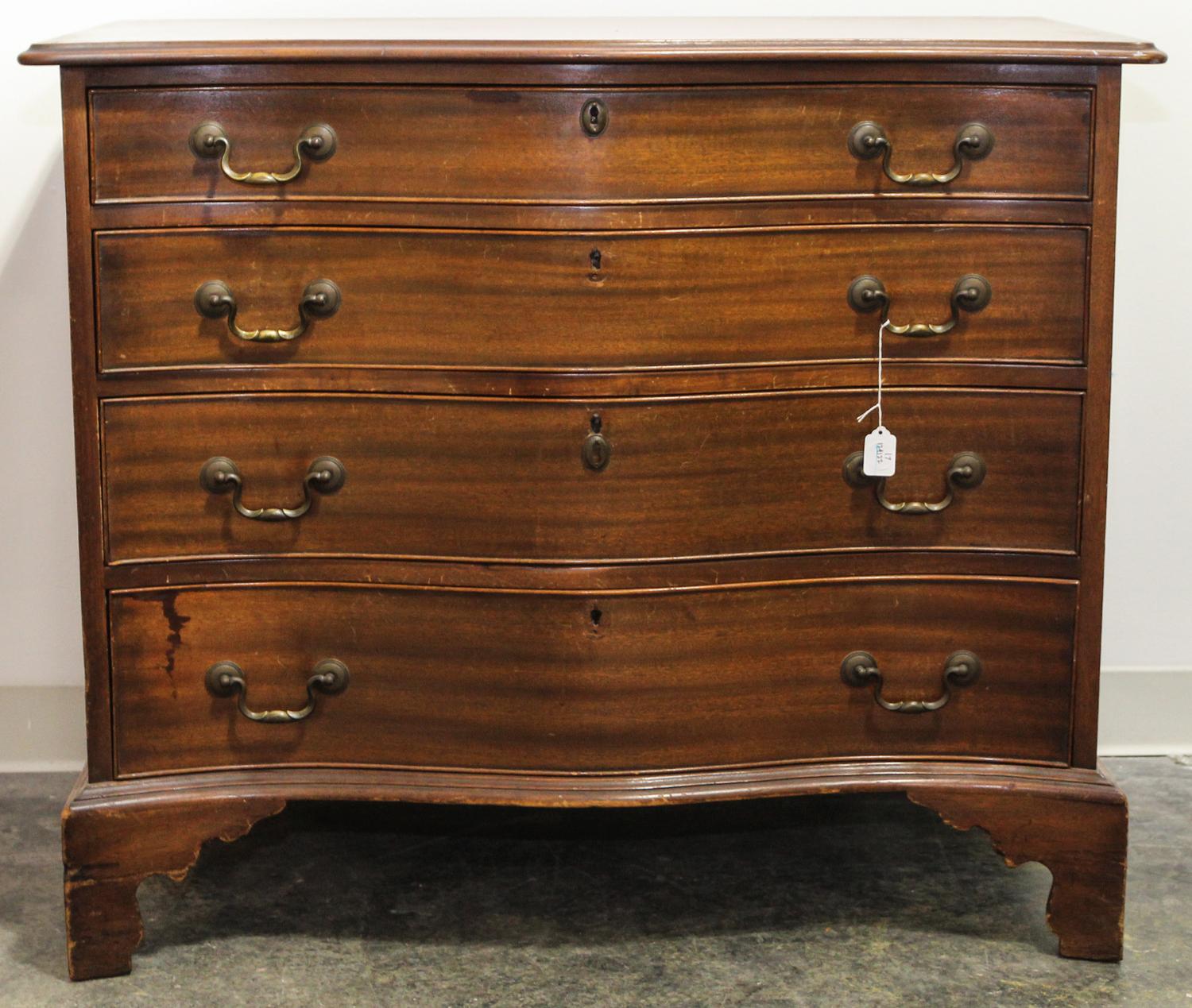 An American Mahogany Chest of Drawers Height 33 x width 39 x depth 19 3/4 inches. — FIRST HALF 20TH CENTURY