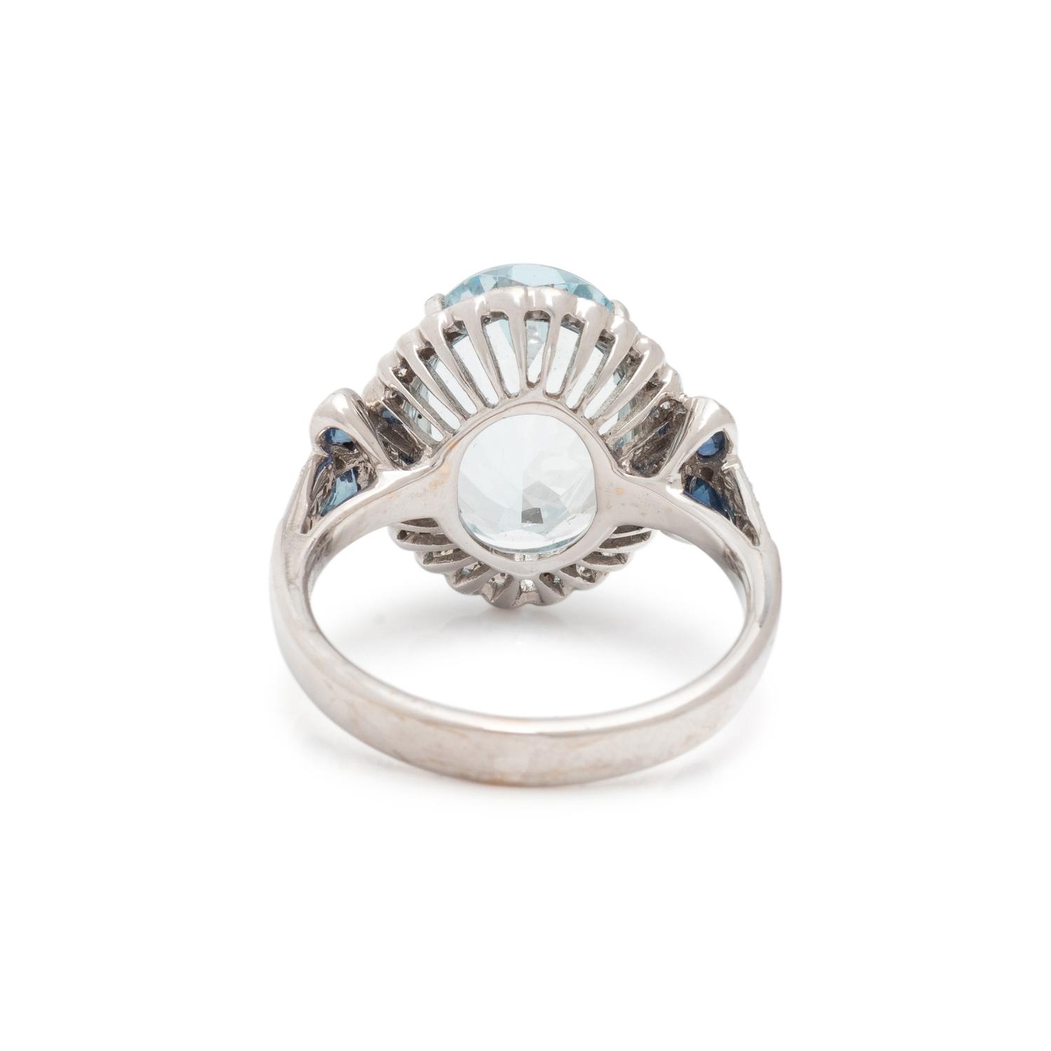 AQUAMARINE AND DIAMOND RING