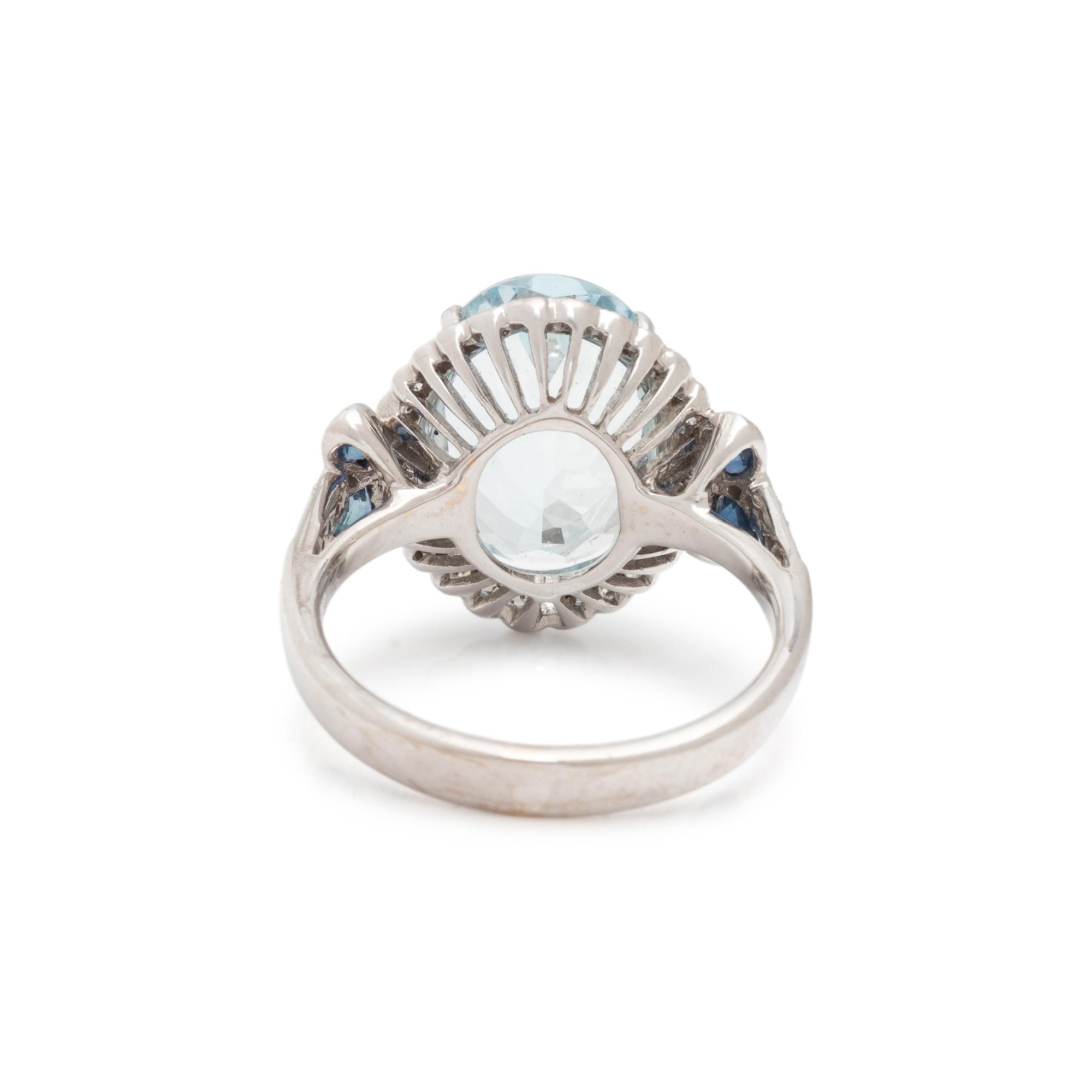 AQUAMARINE AND DIAMOND RING