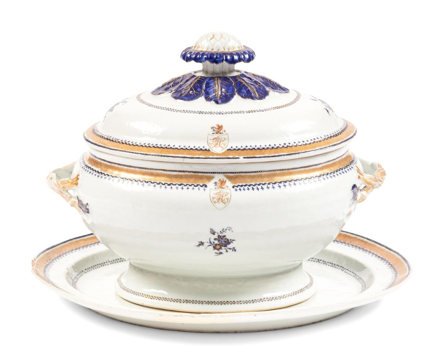 A Chinese Export Porcelain Soup Tureen and Platter