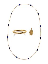 COLLECTION OF YELLOW GOLD JEWELRY