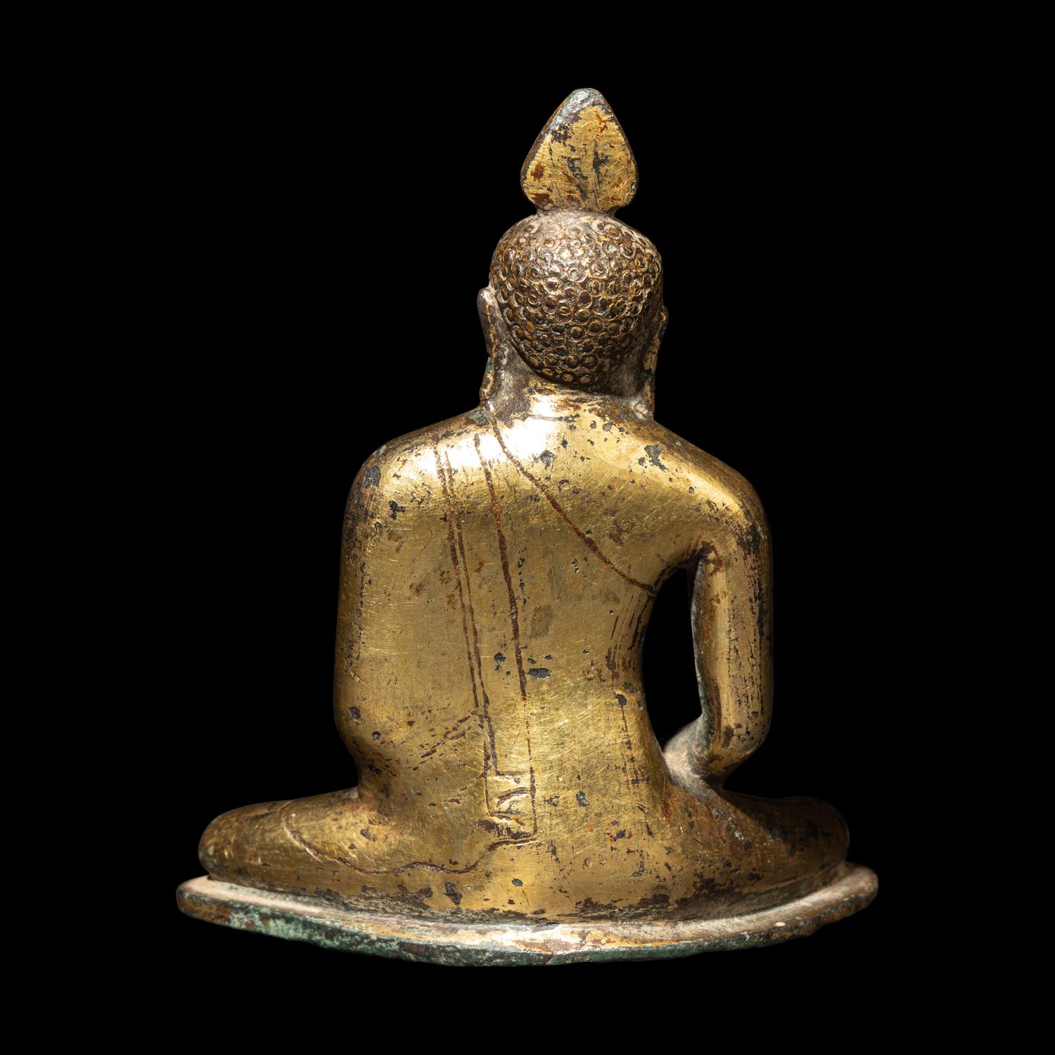 A Gilt Bronze Figure of Seated Buddha Shakyamuni, Sri Lanka, Anuradhapura, 7th-10th Century 六-七世紀 斯里蘭卡阿努拉德普勒時期銅鎏金坐佛