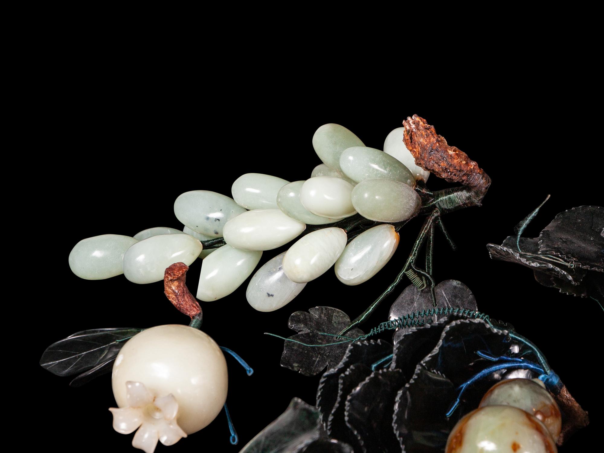 25 Chinese Jade and Hardstone Models of Fruits