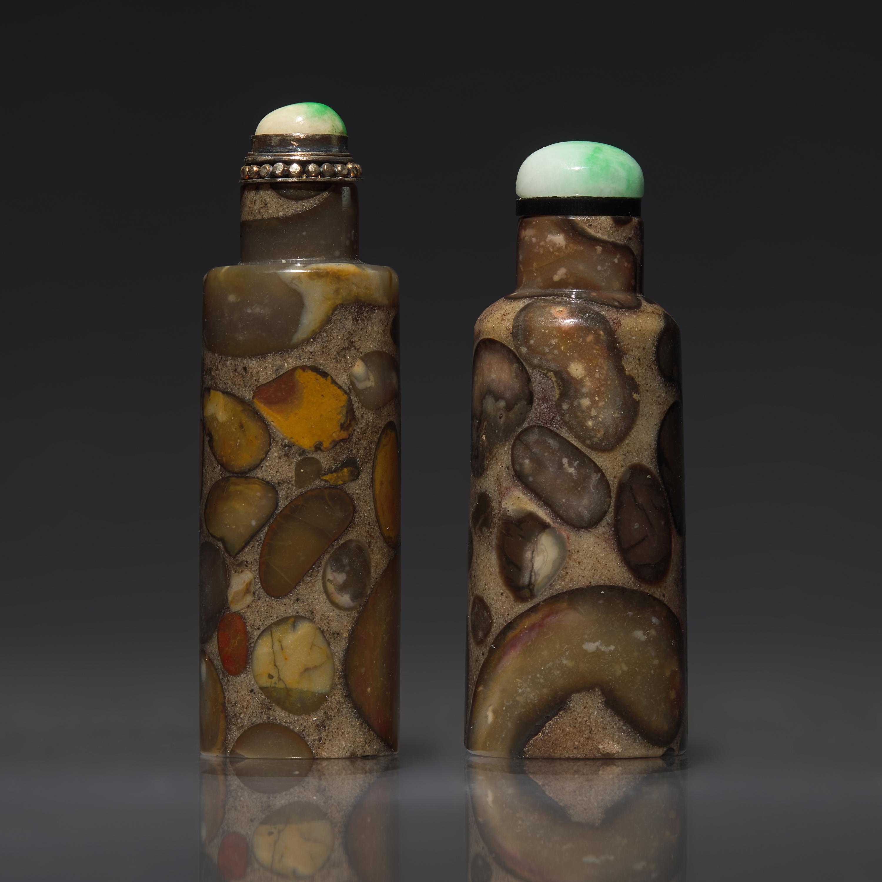 Two Chinese Cylindrical Puddingstone Snuff Bottles, Qing Dynasty, Circa 1760-1860 — 1760-1860年 抱子石素面鼻煙壺兩支