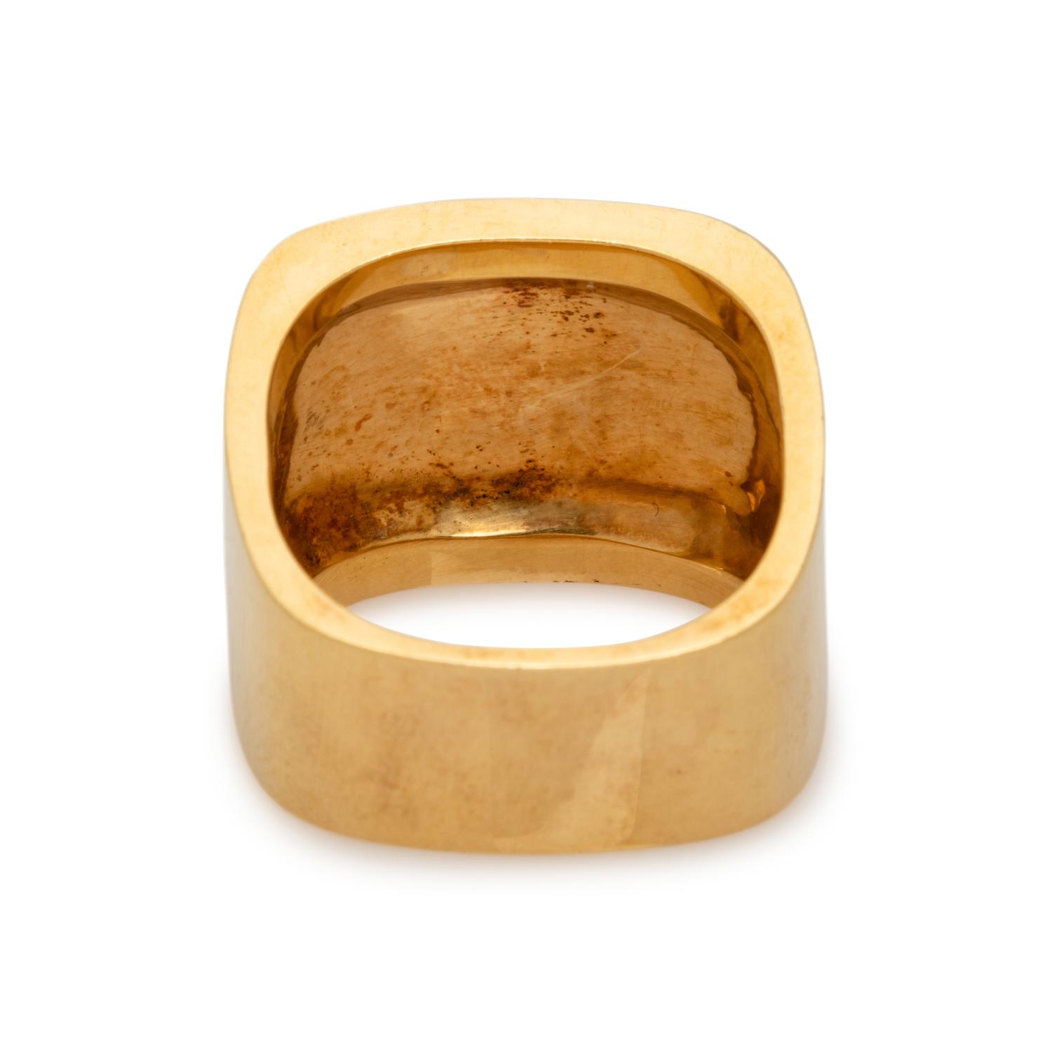 YELLOW GOLD RING