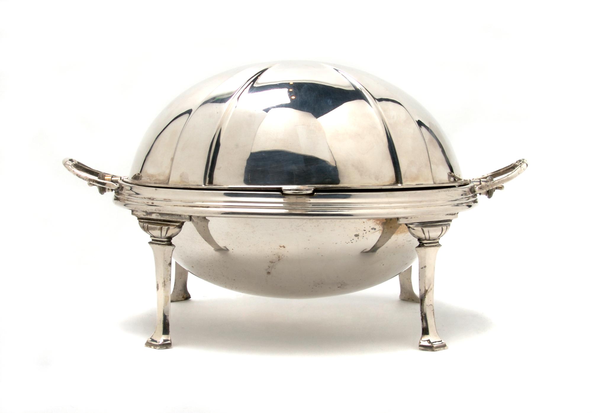An English Silverplate Covered Serving Dish, Frank Cobb & Co., Width over handles 14 1/2 inches.