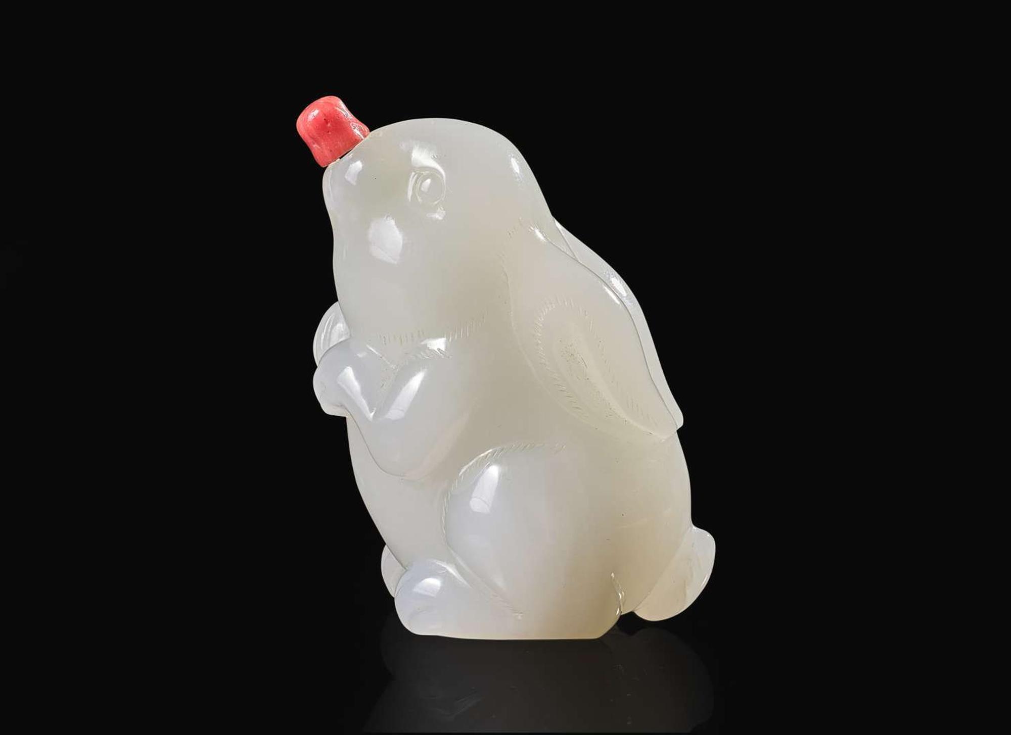 A Chinese carved white jade "Rabbit" snuff bottle 白玉兔型鼻煙壺