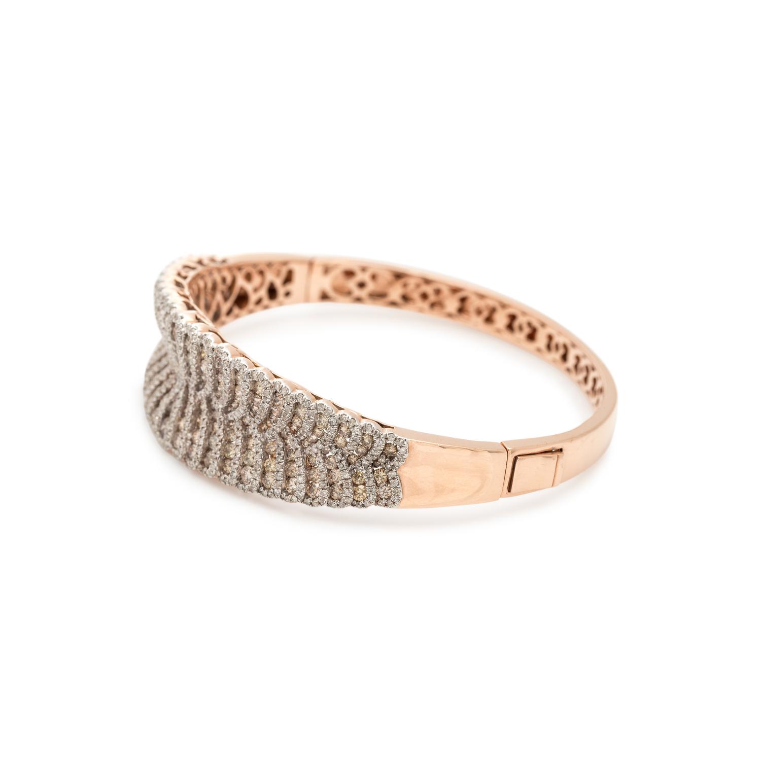 DIAMOND AND COLORED DIAMOND BANGLE BRACELET