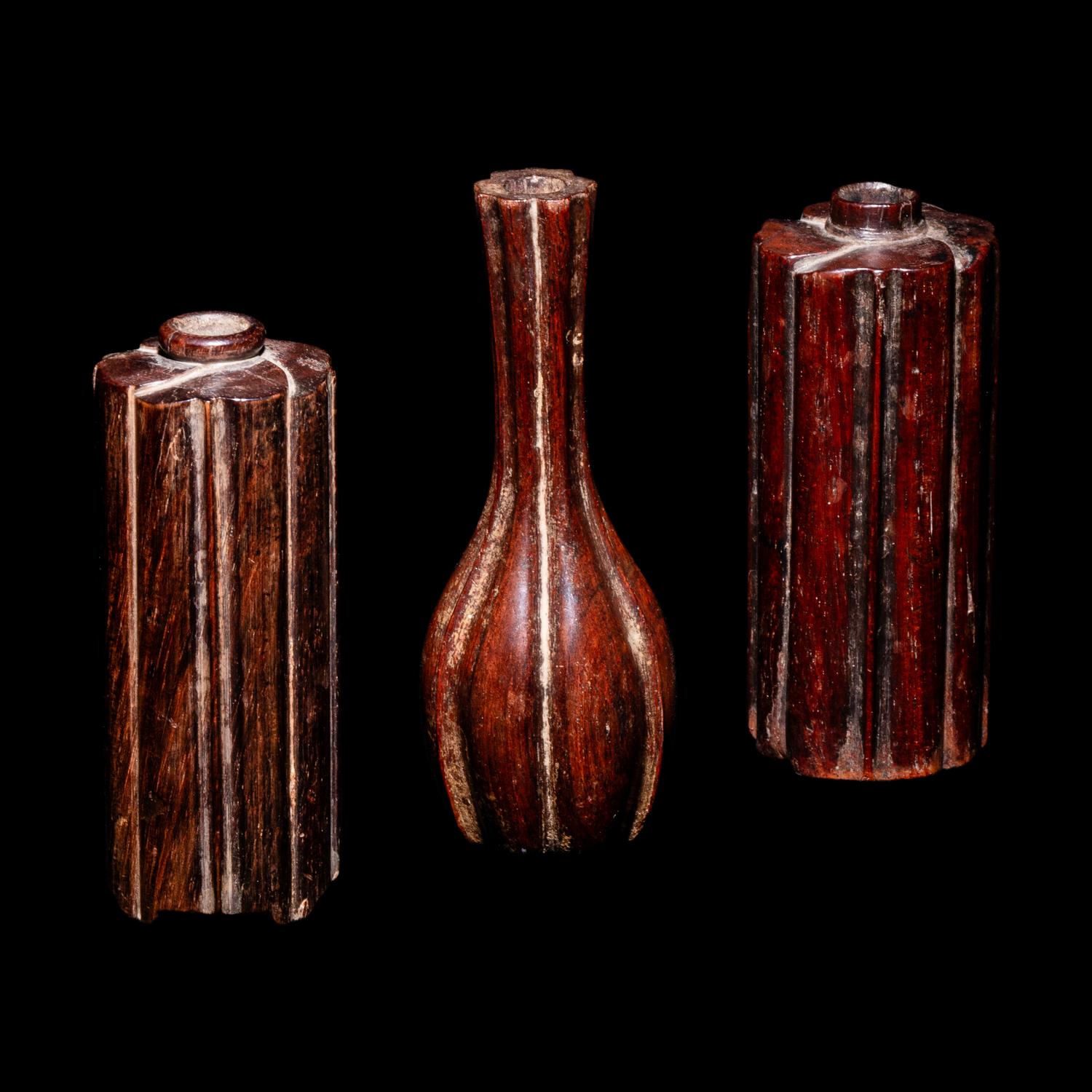 Three Chinese Zitan or Huanghuali Lobed Incense Tool Holders, 17th/18th Century 清早期 紫檀或黃花梨葵式香瓶三件