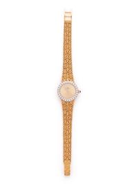BAUME & MERCIER, 18K YELLOW GOLD AND DIAMOND WRISTWATCH