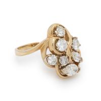 YELLOW GOLD AND DIAMOND CLUSTER RING