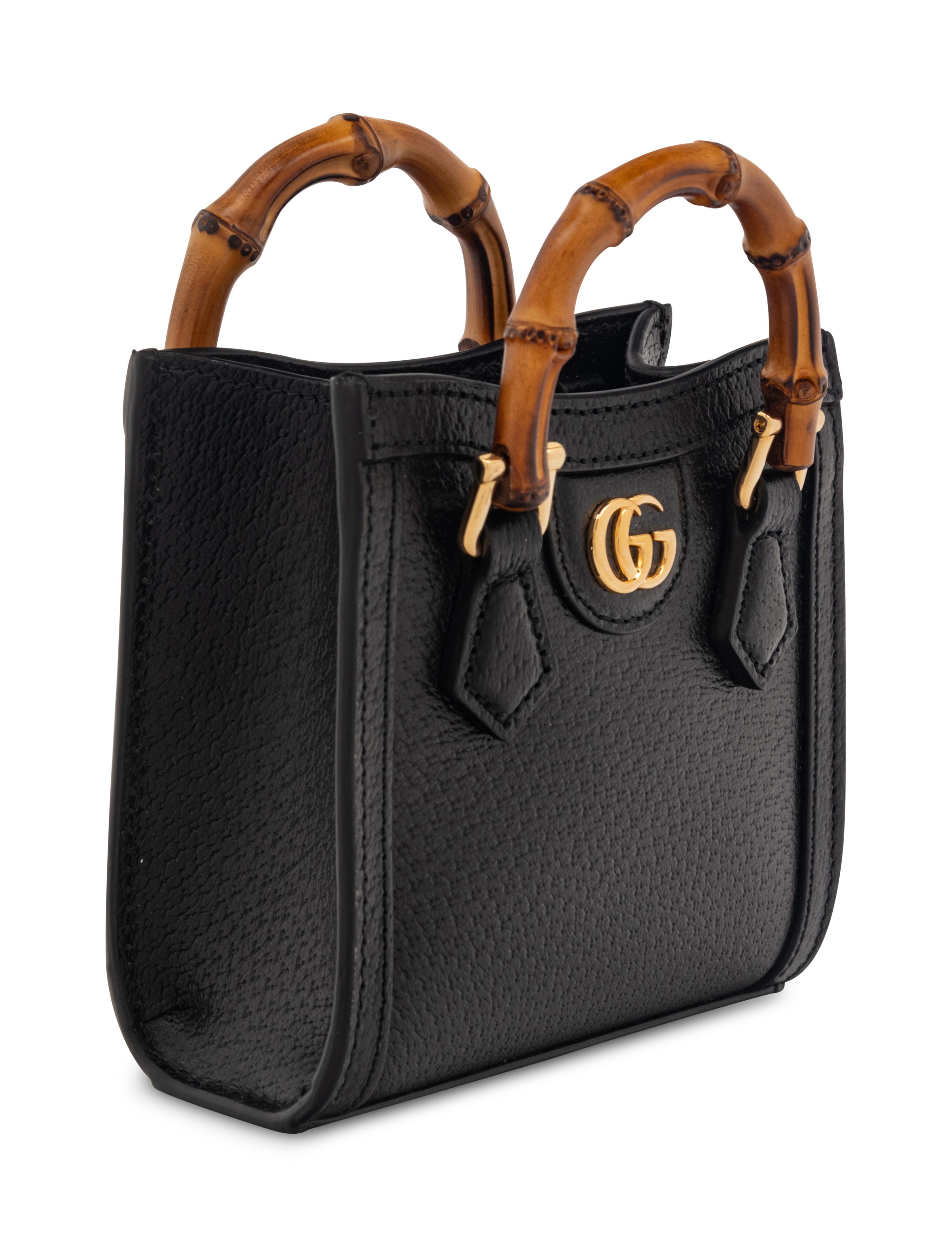 Gucci, Diana Super Mini Bag