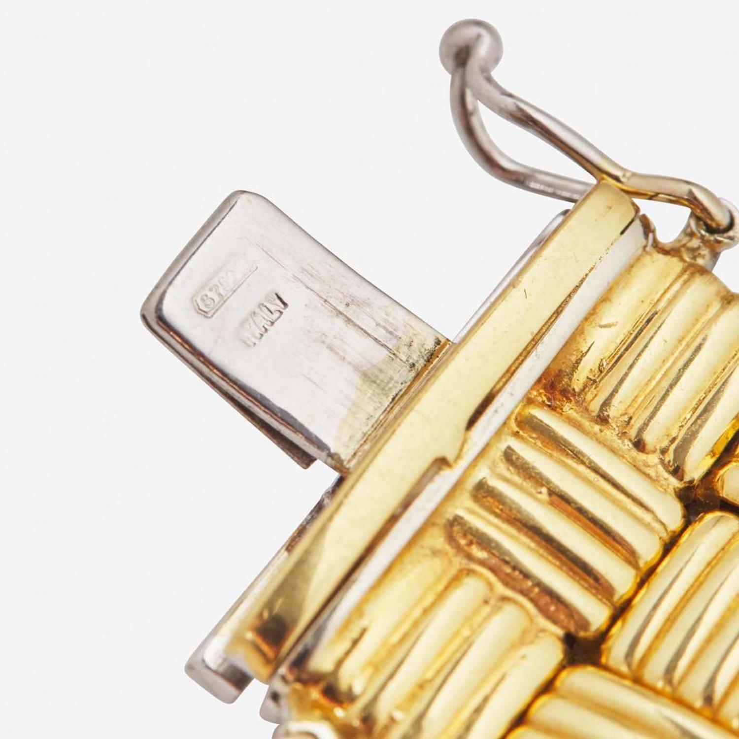 A Two-Tone 18K Gold Bracelet