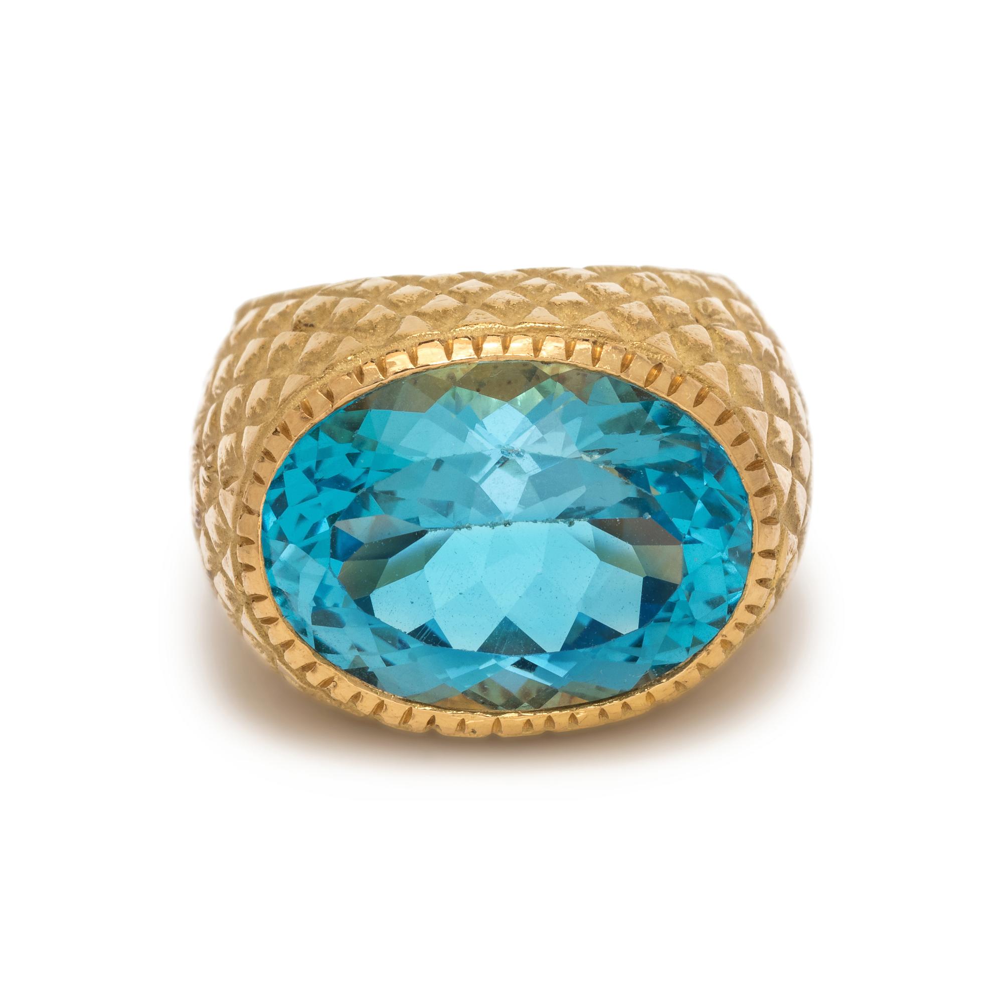 YELLOW GOLD AND BLUE TOPAZ RING