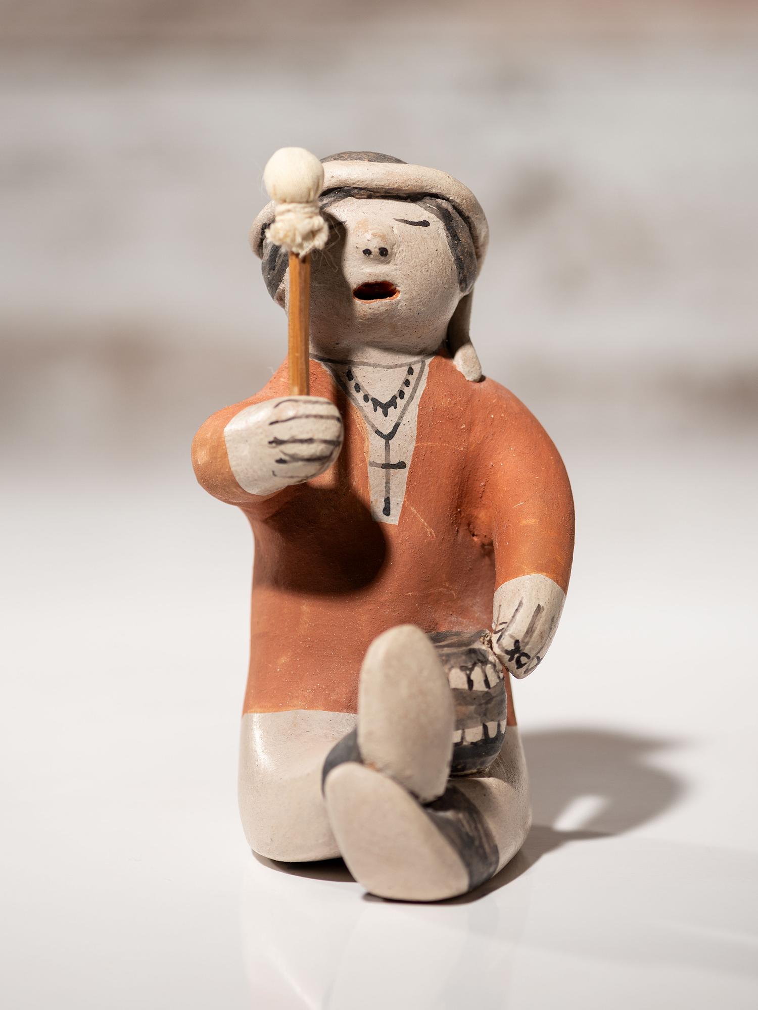 Pottery Singer