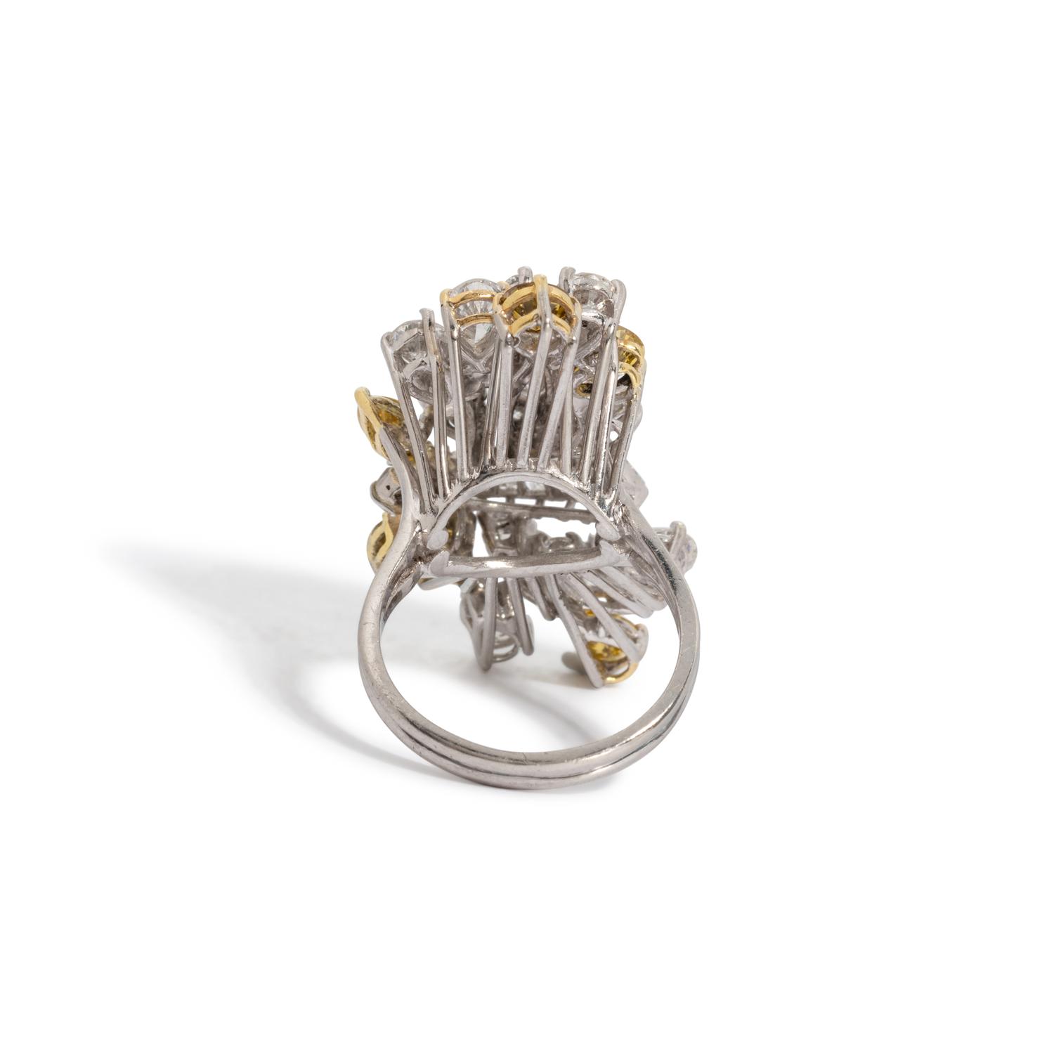 DIAMOND AND YELLOW DIAMOND RING