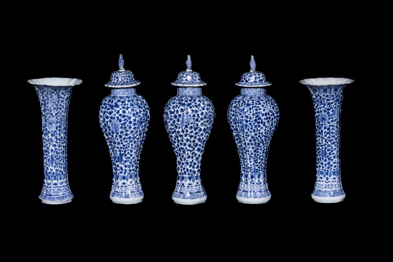 A Chinese Export Blue and White Porcelain Five-Piece Garniture Set