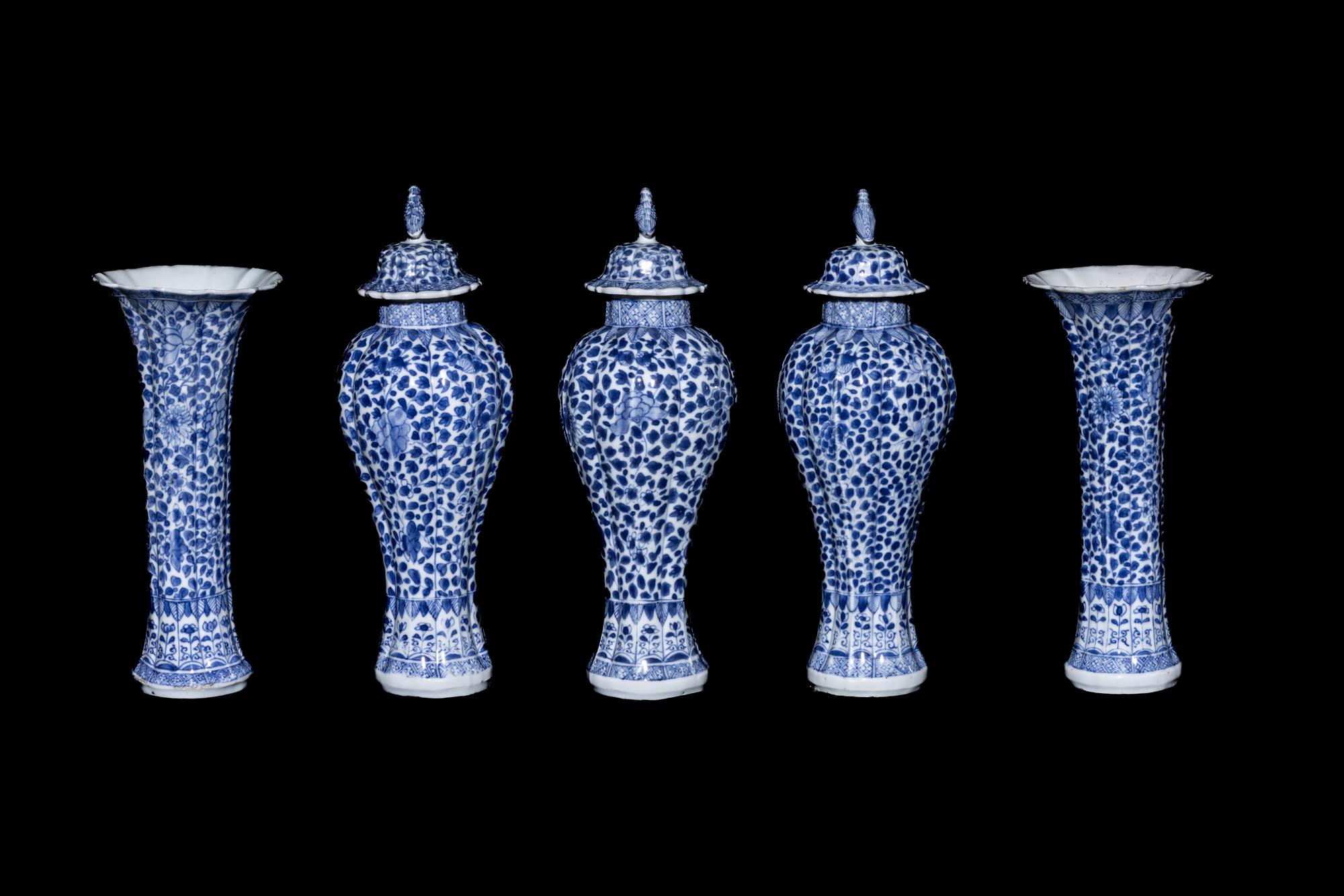 A Chinese Export Blue and White Porcelain Five-Piece Garniture Set