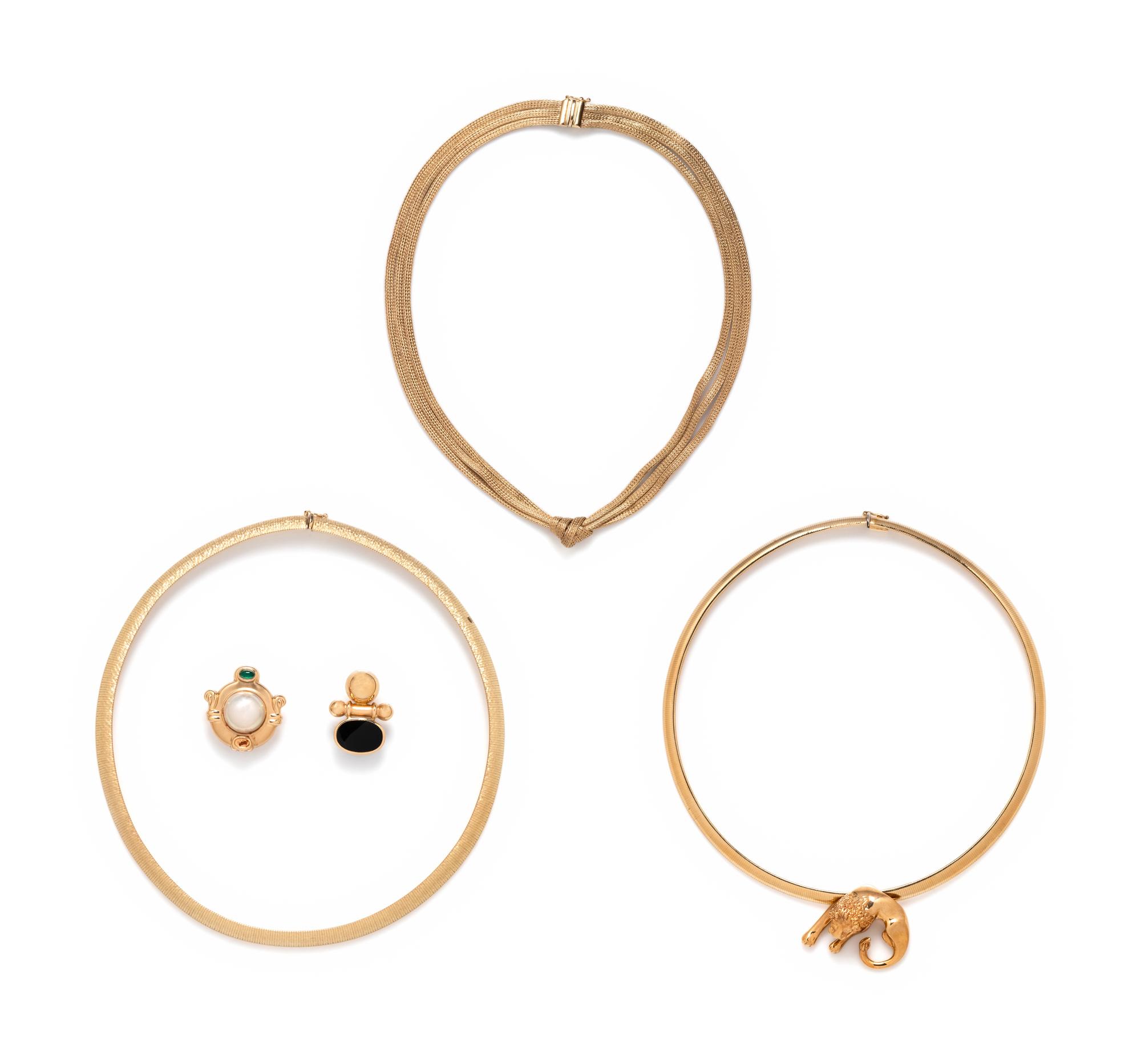 COLLECTION OF YELLOW GOLD PENDANTS/NECKLACES