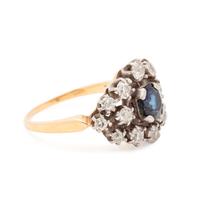 SAPPHIRE AND DIAMOND RING