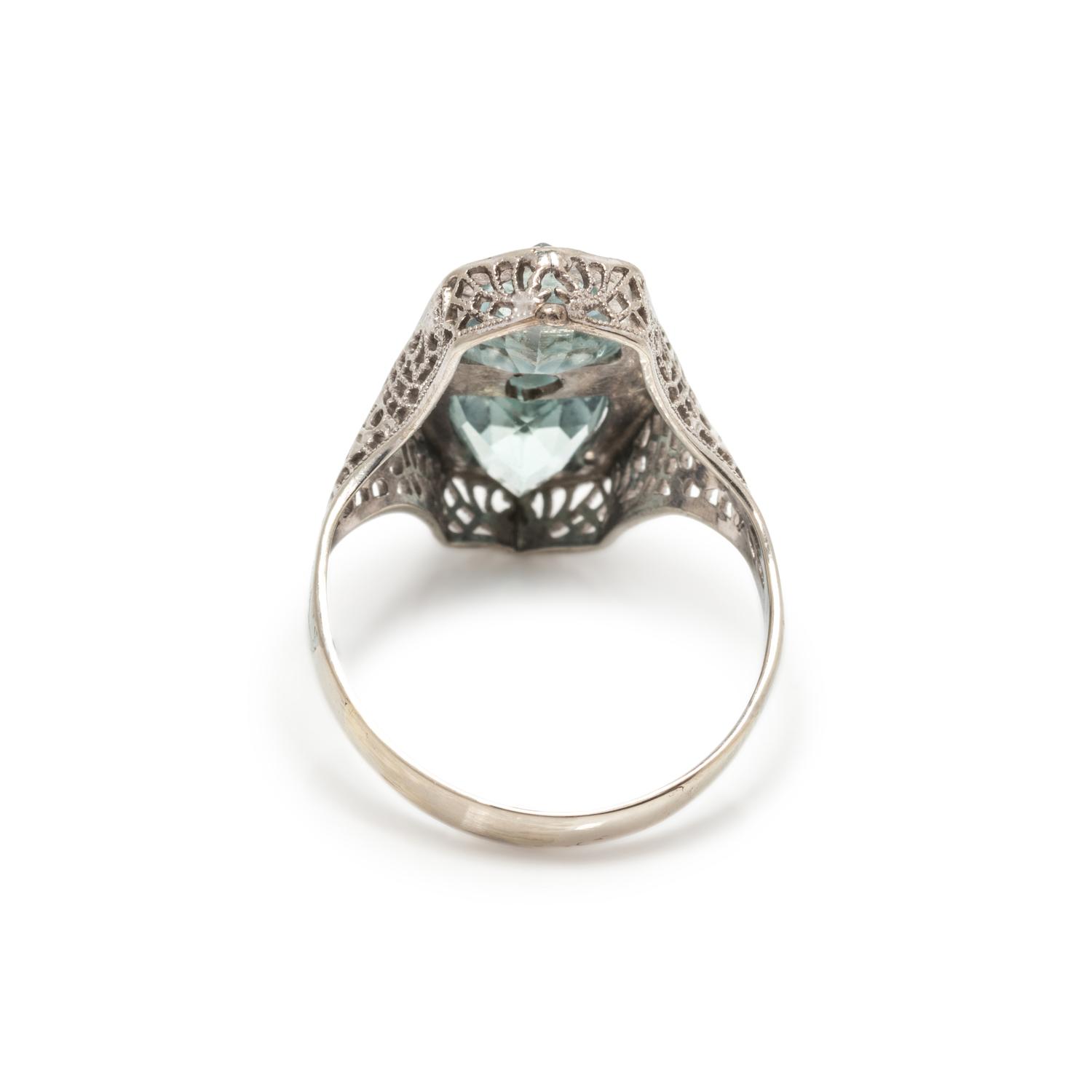 AQUAMARINE AND DIAMOND RING