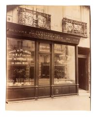A group of three photographs ( Grille du Cabaret, 34 quai de l'Hôtel de Ville , 1900; Grille, rue de Turenne , 1922; Balcon, [15] rue du Petit Pont , 1913)