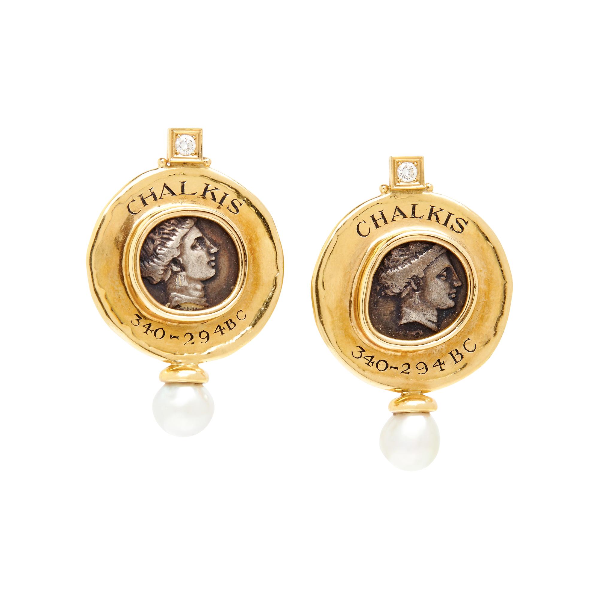 ELIZABETH GAGE, YELLOW GOLD, DIAMOND AND CULTURED PEARL CLIP EARRINGS