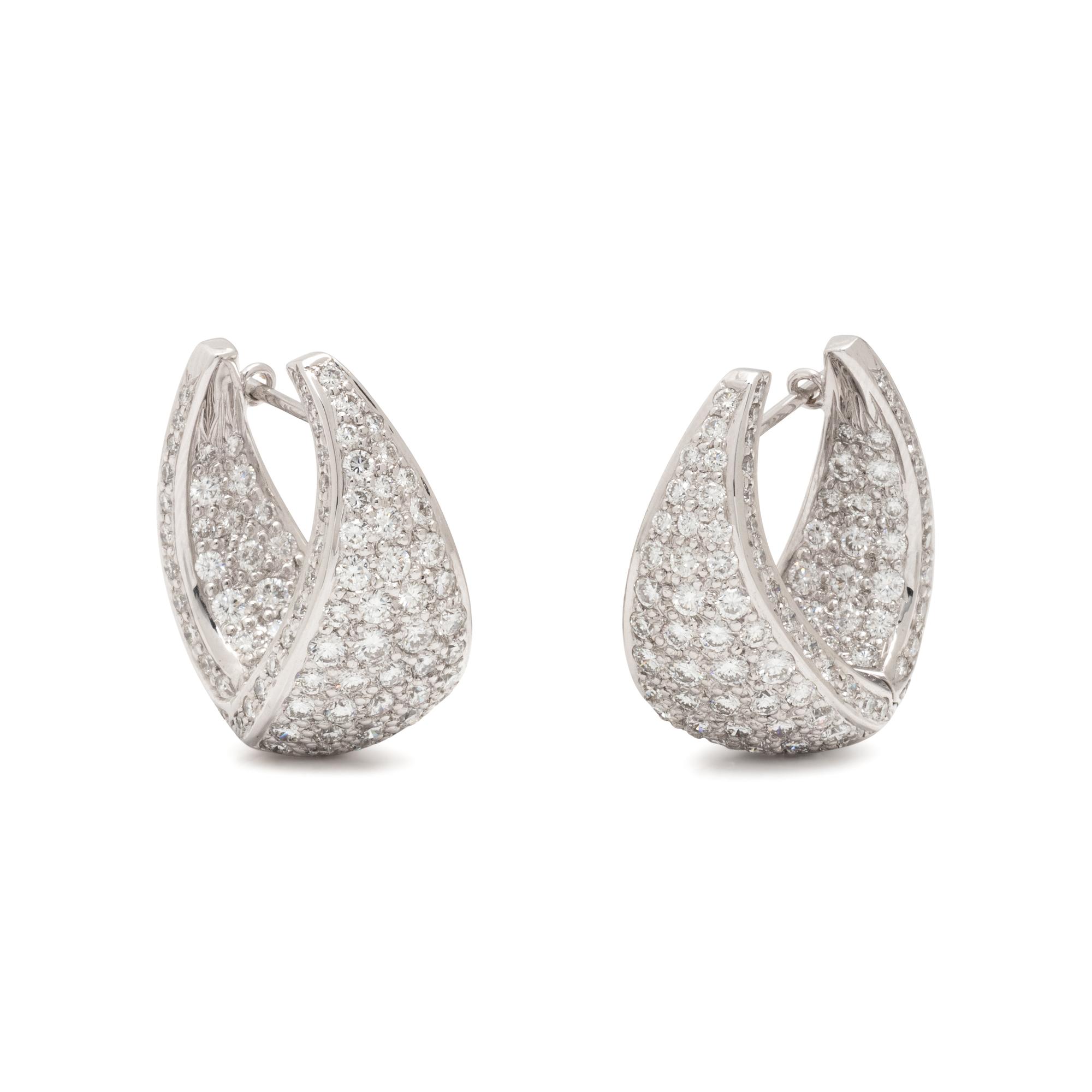 WHITE GOLD AND DIAMOND EARRINGS