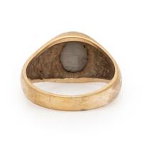 STAR SAPPHIRE AND YELLOW GOLD RING