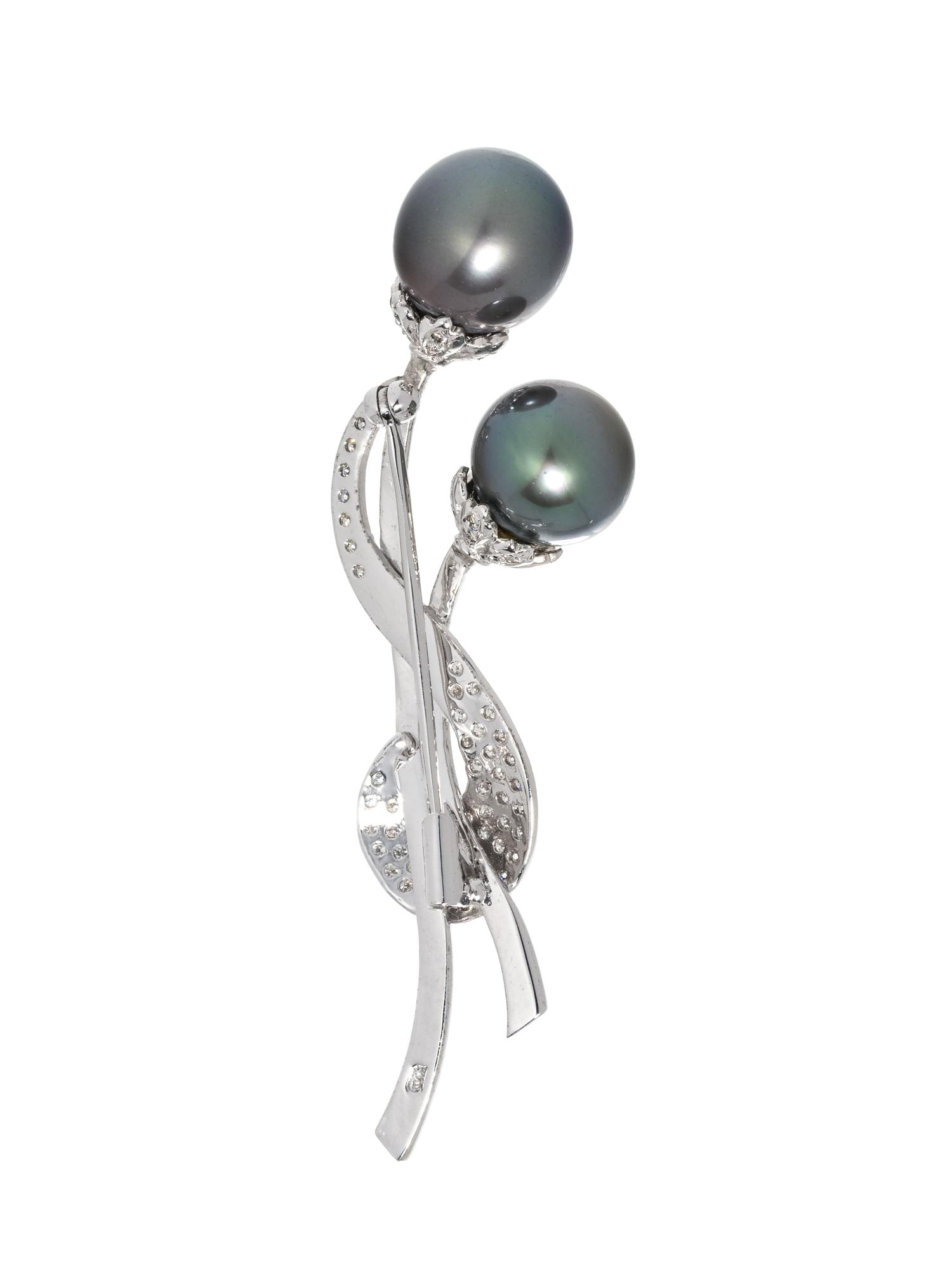 CULTURED TAHITIAN PEARL AND DIAMOND BROOCH