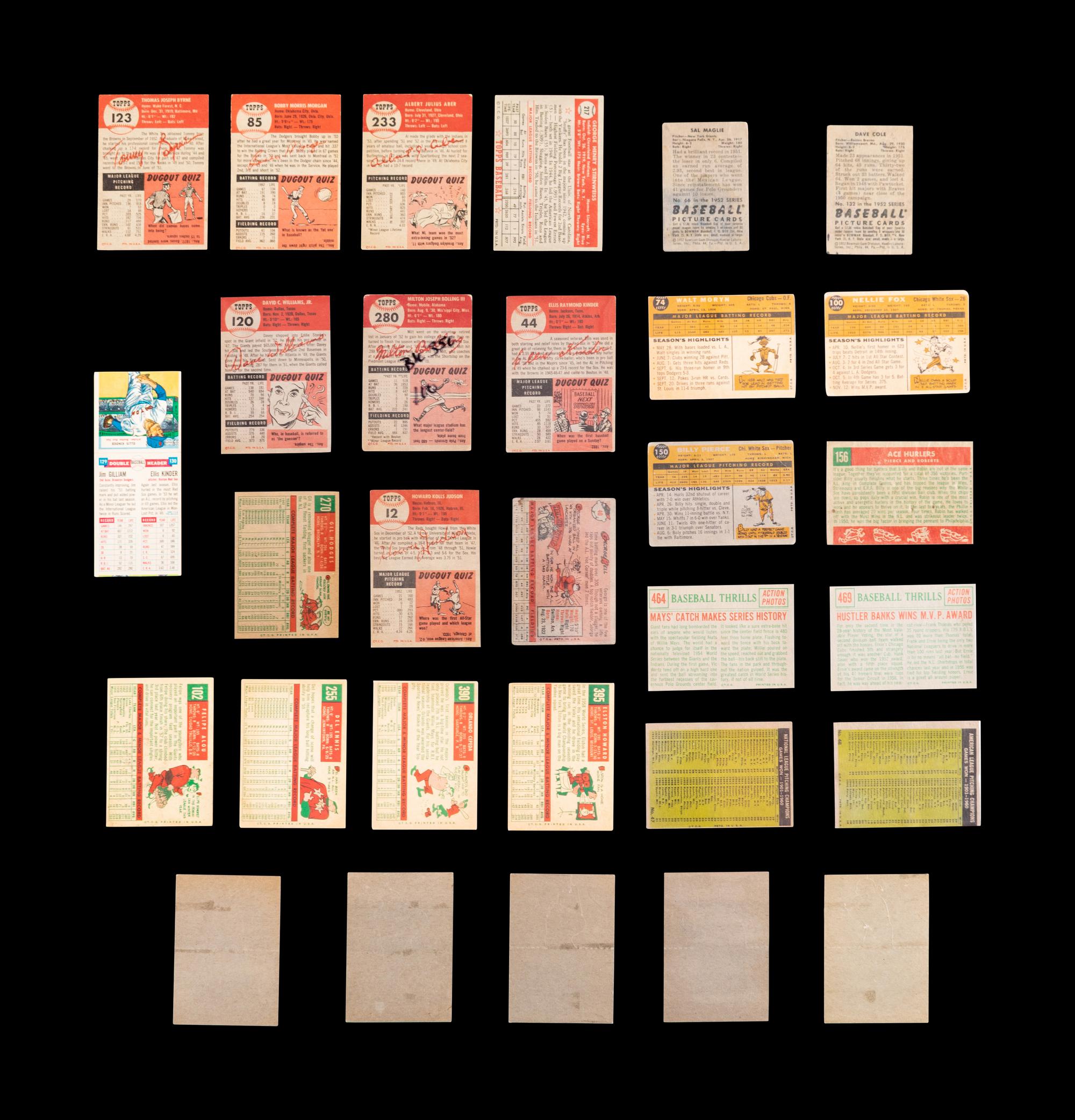 A Group of 30 Assorted 1950s and 1960s Baseball Cards (Including Ernie Banks and Willie Mays),