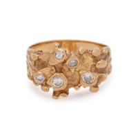 COLLECTION OF YELLOW GOLD AND DIAMOND RINGS