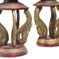 A Pair of Embellished Lacquered and Carved Wood Stands, Probably Burmese, Later 20th Century 二十世紀 或緬甸 漆金嵌百寶圓幾一對