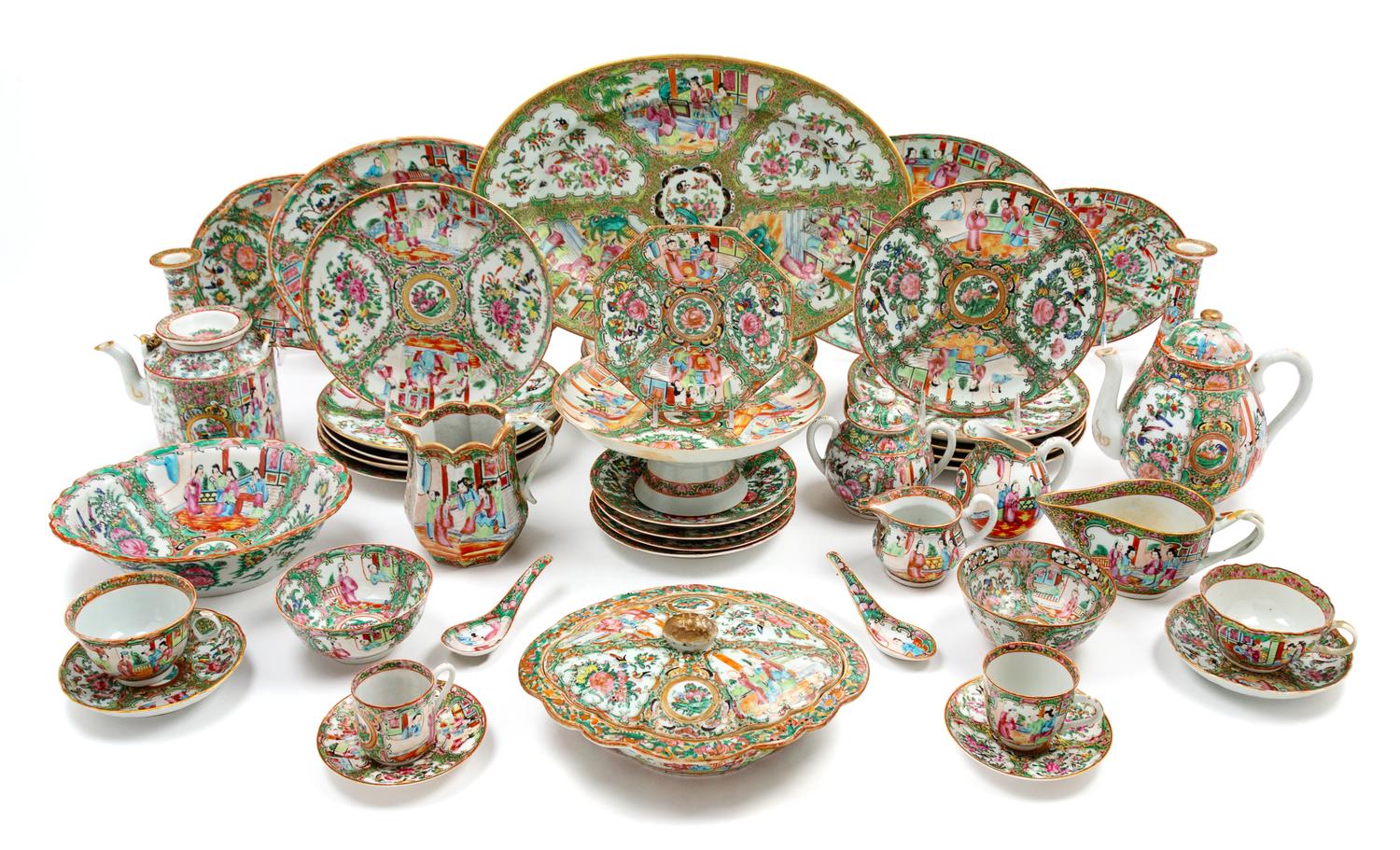 A Collection of Rose Medallion Porcelain Articles Width of widest tray 17 inches. — 20TH CENTURY