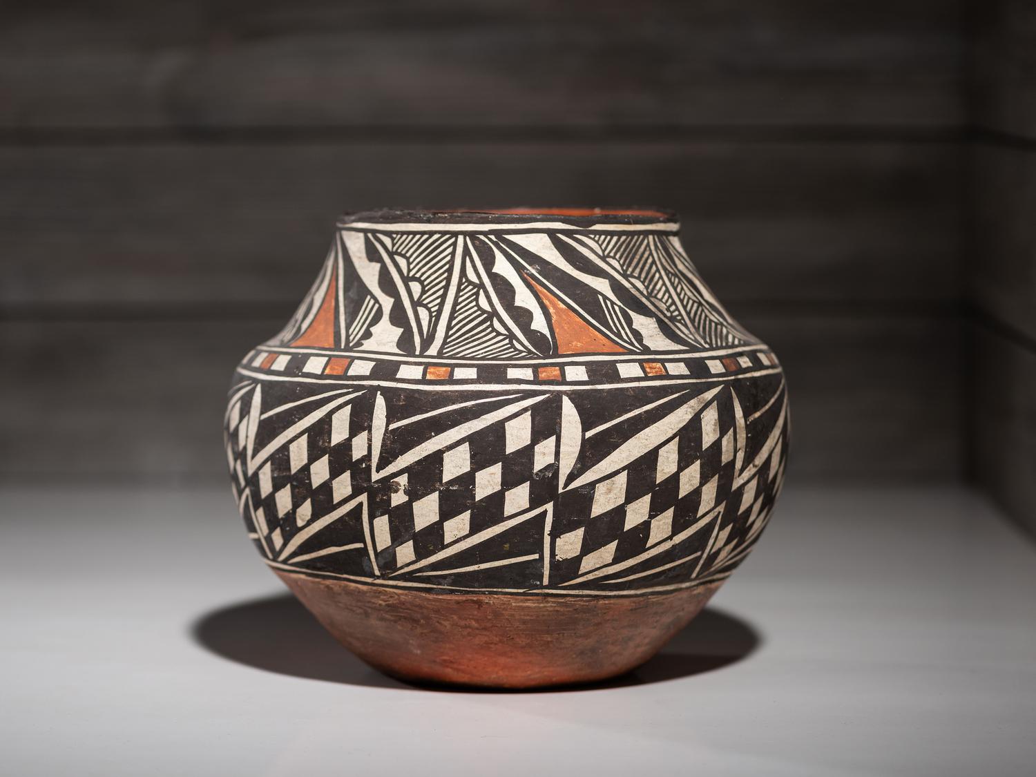 Acoma Polychrome Pottery Jar