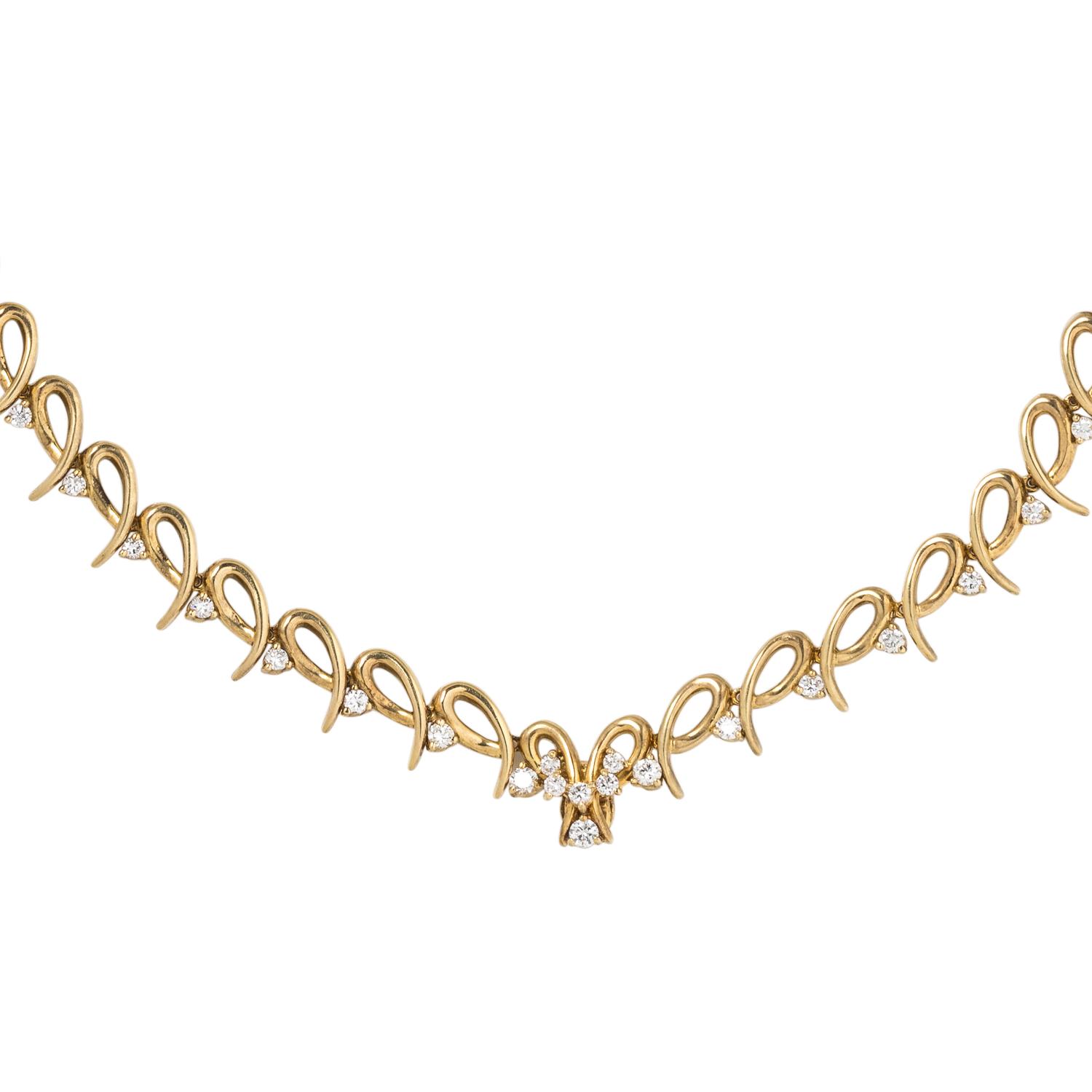 YELLOW GOLD AND DIAMOND NECKLACE