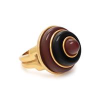 YELLOW GOLD, CARNELIAN AND ONYX RING