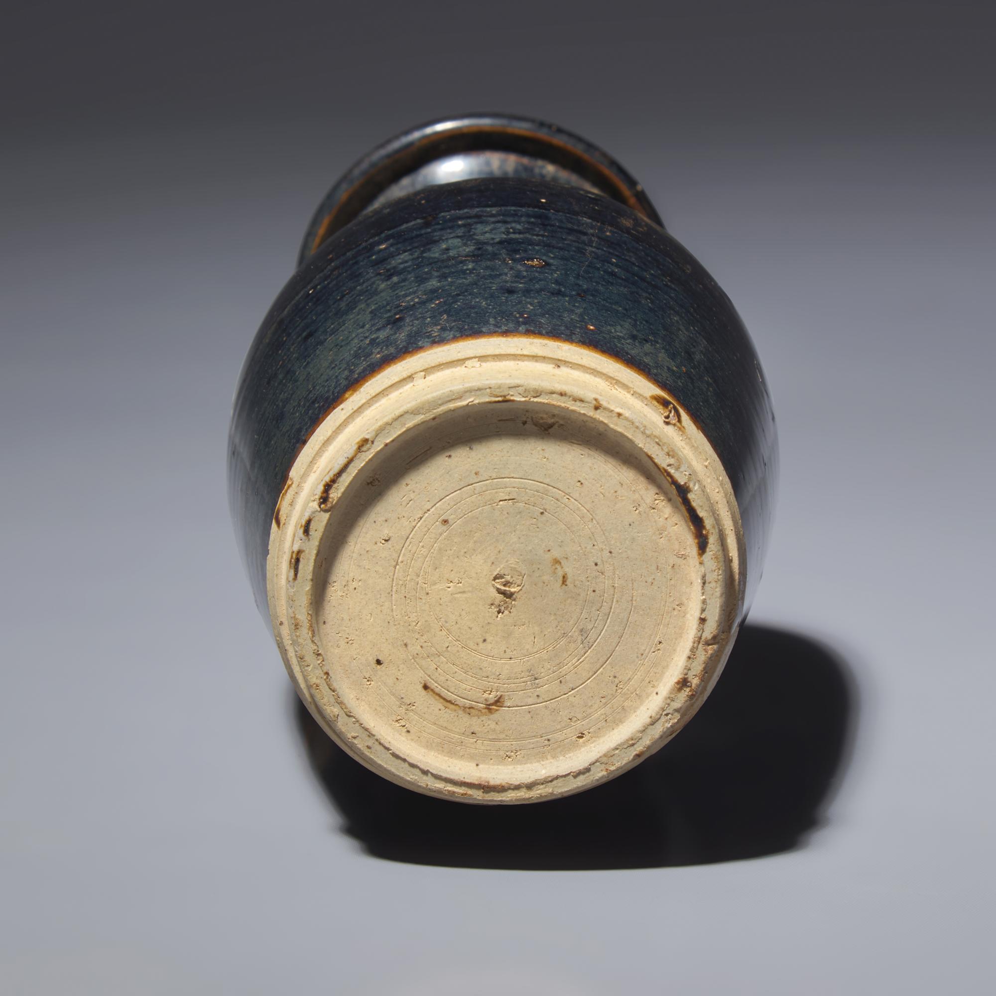 A Chinese Black Glazed Mallet-Form Vase, Song-Yuan Dynasty — 宋-元 黑釉小紙槌瓶