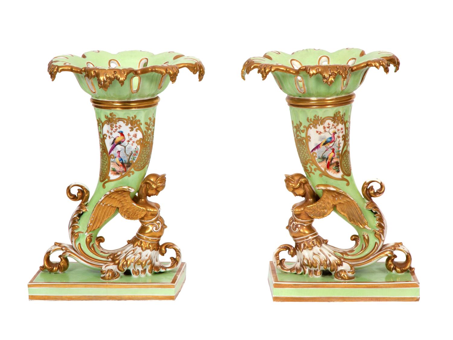 A Pair of Chamberlain's Worcester Apple Green-Ground Porcelain Cornucopia Vases