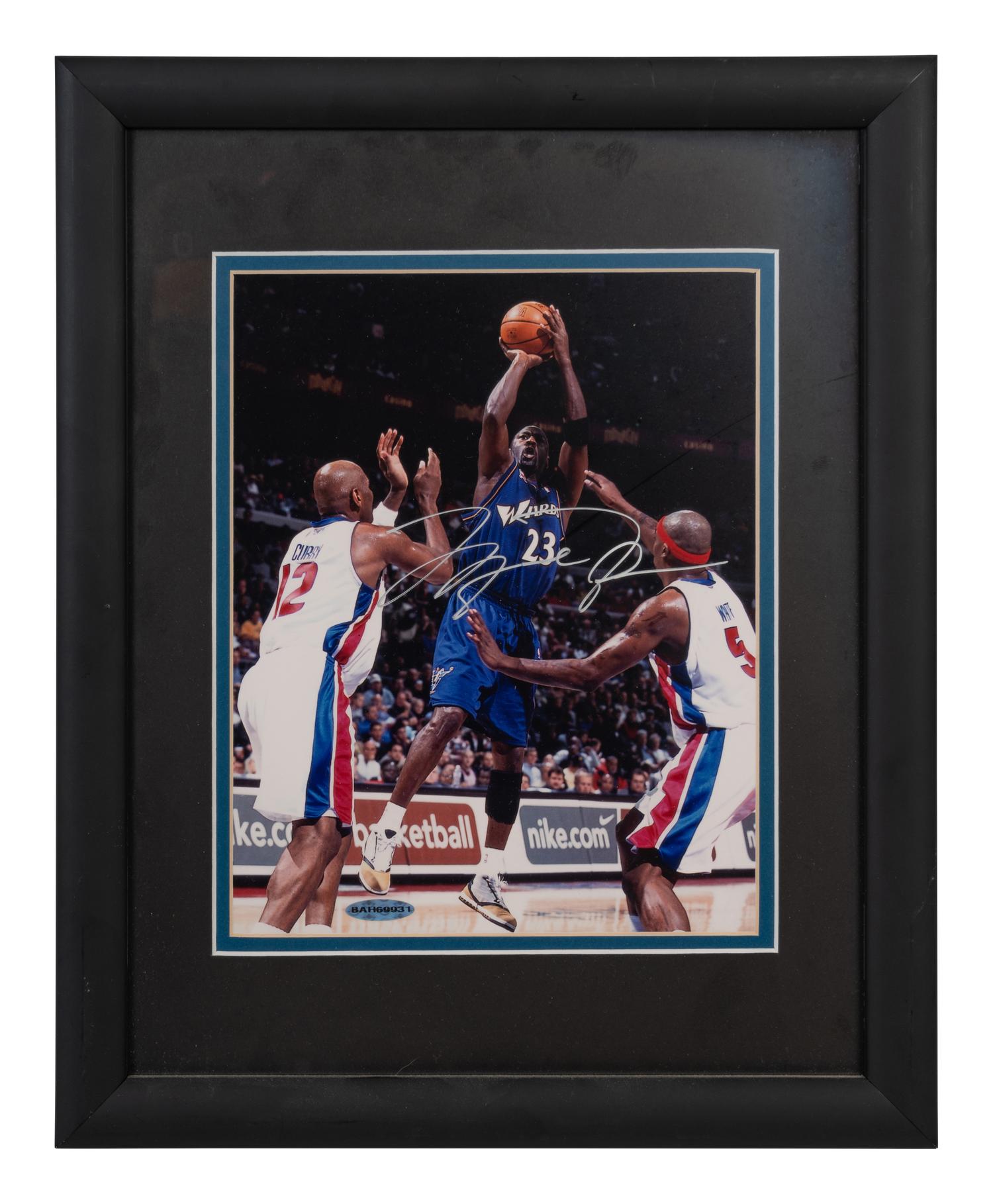 A Michael Jordan Washington Wizards Signed Autograph Photograph (Upper Deck Authenticated)