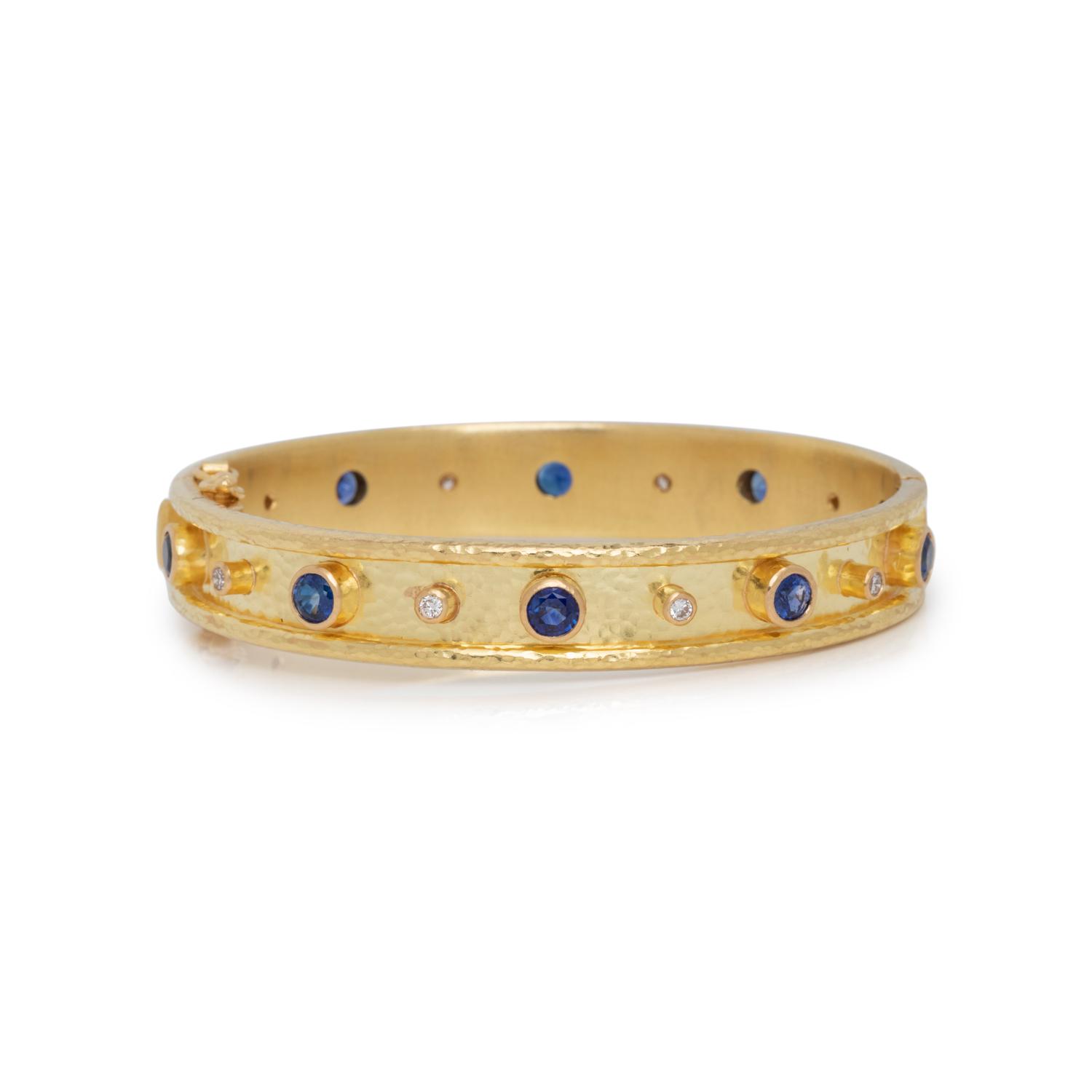 ELIZABETH LOCKE, YELLOW GOLD, SAPPHIRE AND DIAMOND BANGLE BRACELET