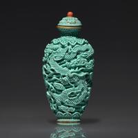 A Chinese Turquoise-Glazed Molded "Dragon and Phoenix" Snuff Bottle, Qing Dynasty, Jiaqing Period — 清嘉慶 松石釉模印龍鳳紋鼻煙壺