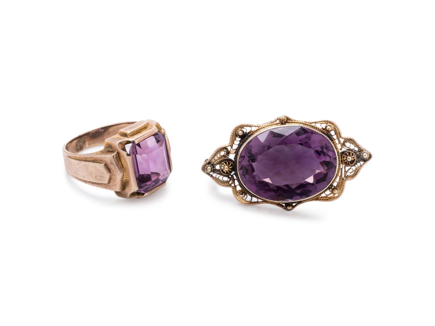 COLLECTION OF YELLOW GOLD AND AMETHYST JEWELRY