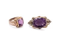 COLLECTION OF YELLOW GOLD AND AMETHYST JEWELRY