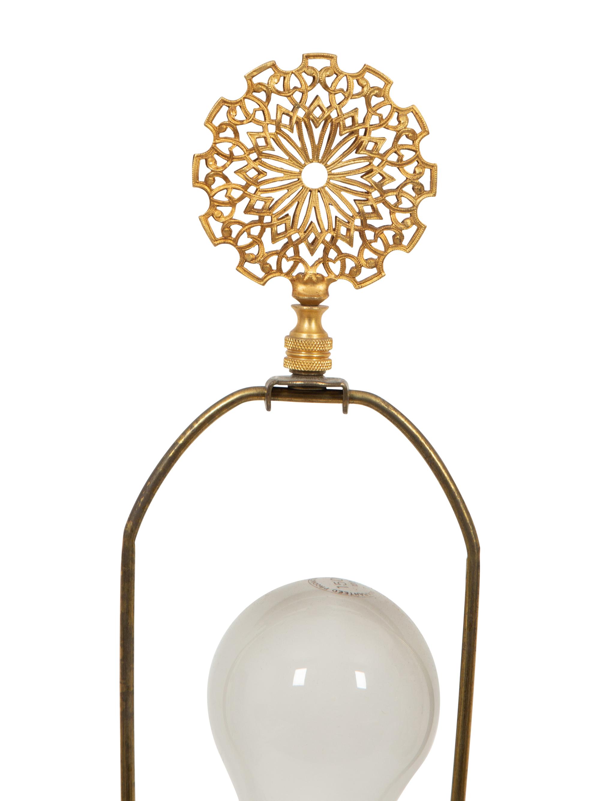 A Chinese Export Porcelain Table Lamp