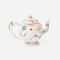 An unusual Chinese export porcelain famille rose-decorated "Lotus" teapot 粉彩茶壺 18th century ????